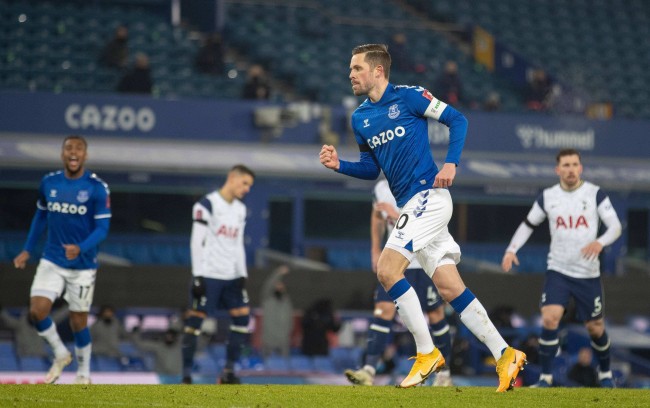 家费边雅罗 家费边雅罗