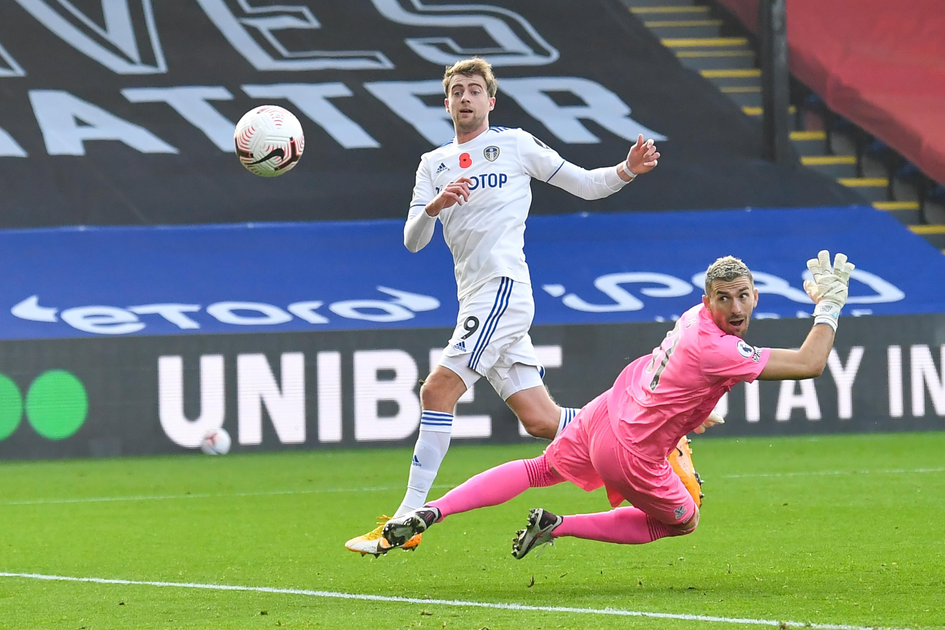 截然不同 截然不同